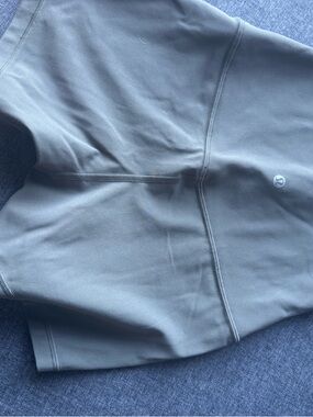 NWOT Lululemon Align 4” Army Green Shorts